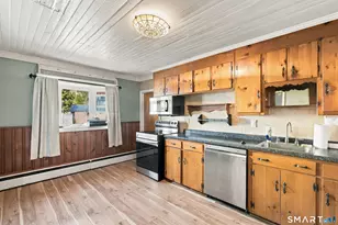 12 Columbus Ave, Enfield, CT 06082 - Photo 4
