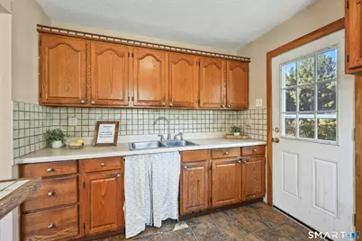 73 Hartl Drive, Vernon, CT 06066 - Photo 8