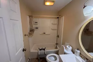 33 Hilton Dr, East Hartford, CT 06118 - Photo 10