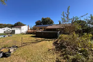 33 Hilton Dr, East Hartford, CT 06118 - Photo 16
