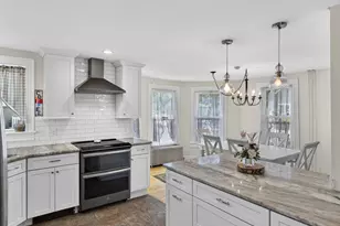 24 Hatch St, Stonington, CT 06355 - Photo 4