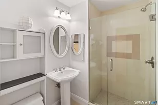 2 Homestead Ln, Greenwich, CT 06831 - Photo 8