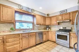 167 Henry St, Greenwich, CT 06830 - Photo 12