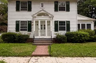 35 Glen Rd, New Haven, CT 06511 - Photo 1