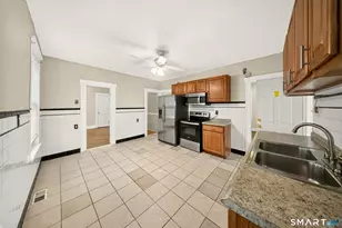 166 Dewey St, Bridgeport, CT 06605 - Photo 20