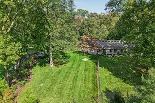 280 Brookbend Rd, Fairfield, CT 06824 - Photo 2