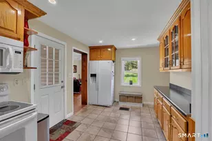 35 Coles Rd, Cromwell, CT 06416 - Photo 6