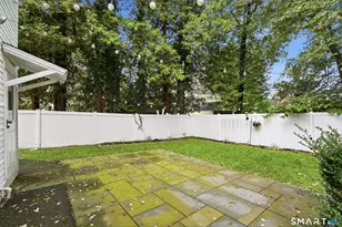 144 Flushing Ave, Fairfield, CT 06825 - Photo 20
