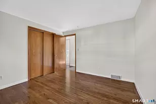 27 Manila Ave, Woodbridge, CT 06525 - Photo 12