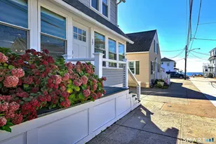 17 Jamaica Ct, East Haven, CT 06512 - Photo 8