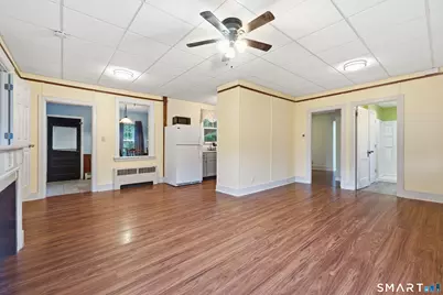10 Walnut Avenue, East Hampton, CT 06424 - Photo 4