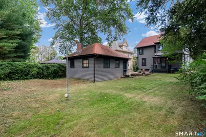 813 Edgewood Avenue, New Haven, CT 06515 - Photo 30