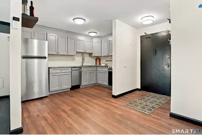 108 Oakwood Avenue #T4, West Hartford, CT 06119 - Photo 6