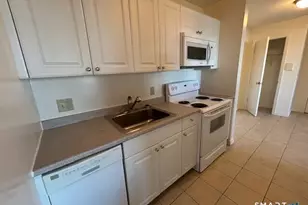 34 Prospect St, Norwalk, CT 06850 - Photo 10