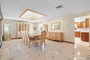 11 Peters Ct, North Haven, CT 06473 - Photo 6