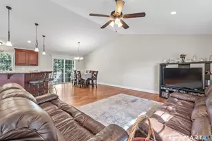 26R Hoinski Way, Ansonia, CT 06401 - Photo 10
