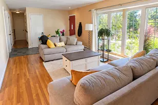 92 Perry Rd, Hamden, CT 06514 - Photo 2