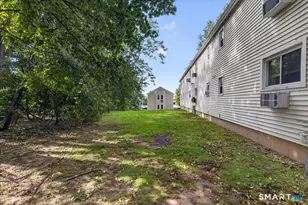 79 Hill St, Milford, CT 06460 - Photo 30