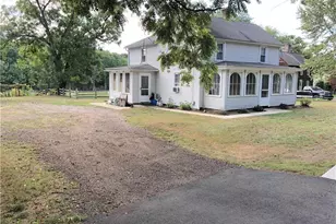 354 Elm St, Enfield, CT 06082 - Photo 2