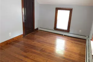 354 Elm St, Enfield, CT 06082 - Photo 10
