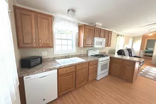 50 Linden Ave N, Westbrook, CT 06498 - Photo 4