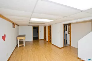 326 Elm St, Windsor Locks, CT 06096 - Photo 18