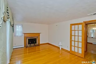 326 Elm St, Windsor Locks, CT 06096 - Photo 10