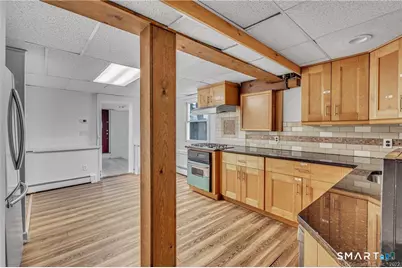 11 Hallmark Place, Stamford, CT 06906 - Photo 8