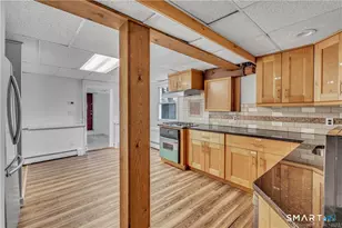 11 Hallmark Pl, Stamford, CT 06906 - Photo 8