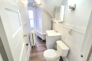 181 Bond St, Hartford, CT 06114 - Photo 10