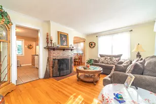 101 Robbins Dr, Wethersfield, CT 06109 - Photo 8