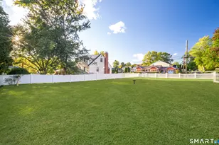 101 Robbins Dr, Wethersfield, CT 06109 - Photo 6