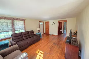 1016 Sperry Rd, Cheshire, CT 06410 - Photo 12