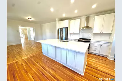 370 Stratfield Road, Fairfield, CT 06825 - Photo 4