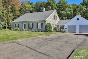 107 Steep Hollow Ln, Manchester, CT 06040 - Photo 2