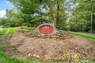 19 Christopher Ln, Norwalk, CT 06851 - Photo 4