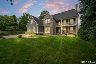 19 Christopher Ln, Norwalk, CT 06851 - Photo 2