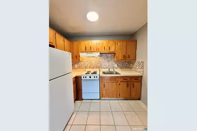 170 Canton Street #12, West Haven, CT 06516 - Photo 4