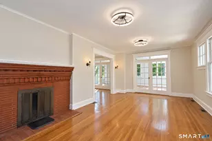 1125 Forest Rd, New Haven, CT 06515 - Photo 6