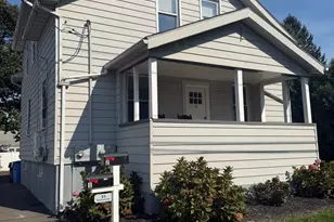 31 Richmond Ave, New Britain, CT 06053 - Photo 2