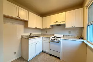 35 Beers St, Bridgeport, CT 06606 - Photo 2