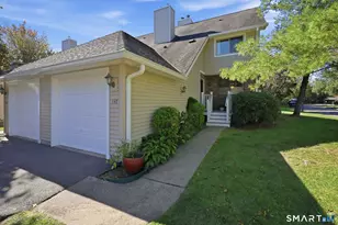 137 Foxboro Dr, Newington, CT 06111 - Photo 1