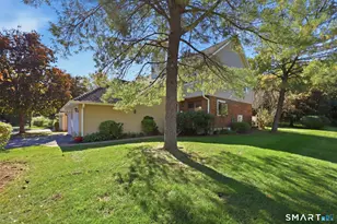 137 Foxboro Dr, Newington, CT 06111 - Photo 2