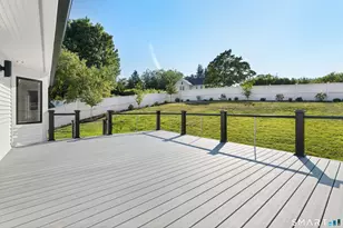 2 Drumlin Rd, Westport, CT 06880 - Photo 34