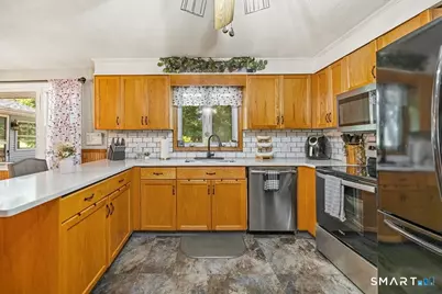 25 Crestwood Drive, Wolcott, CT 06716 - Photo 8