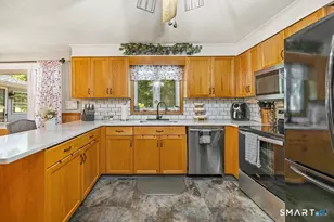 25 Crestwood Dr, Wolcott, CT 06716 - Photo 8