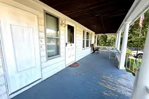 15 Atwater Ave, Derby, CT 06418 - Photo 2