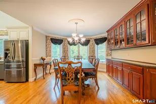 367 Cedarwood Dr, Orange, CT 06477 - Photo 16