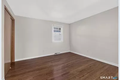 27 Manila Avenue, Woodbridge, CT 06525 - Photo 14