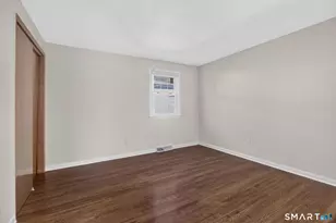 27 Manila Ave, Woodbridge, CT 06525 - Photo 14